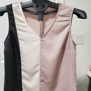 NWOT Suzy shier v neck top multicolor